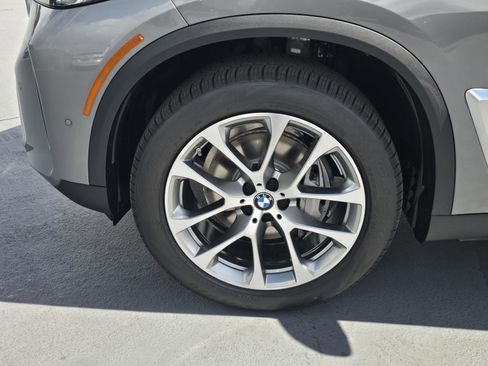 New 2026 BMW X5 sDrive40i w/ Climate Comfort Package RWD image 5