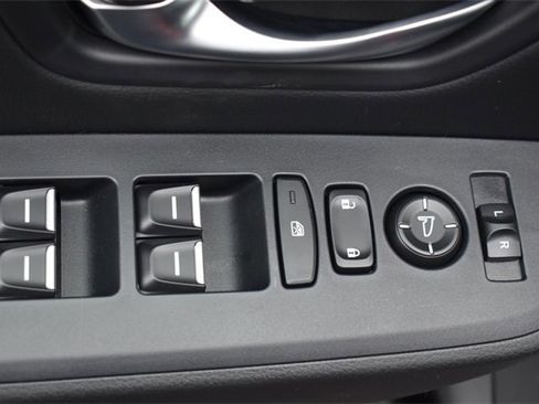 New 2025 Honda Pilot Touring image 11