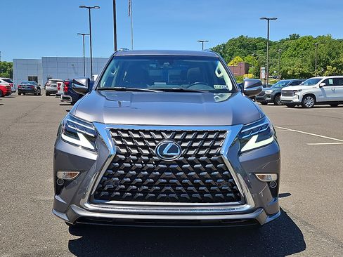 Used 2022 Lexus GX 460 Premium w/ Accessory Package AWD/4WD image 2