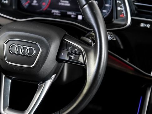 Used 2019 Audi Q8 Prestige w/ Luxury Package AWD/4WD image 15