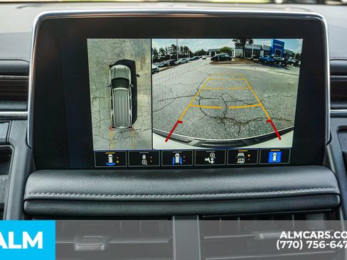 Used 2022 Chevrolet Suburban LT w/ LT Signature Package AWD/4WD image 40