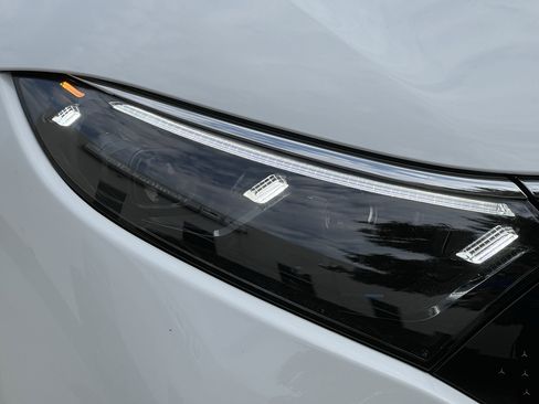 Used 2024 Mercedes-Benz EQS 450+ Sedan image 11