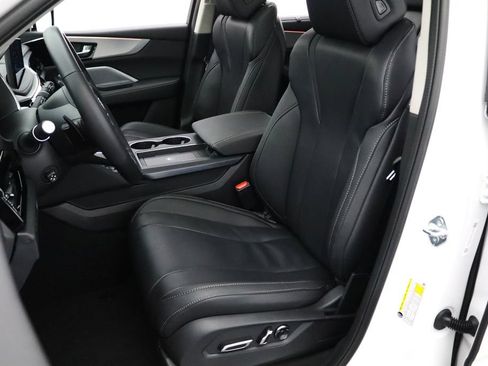 Certified 2026 Acura MDX SH-AWD w/ Technology Package image 2