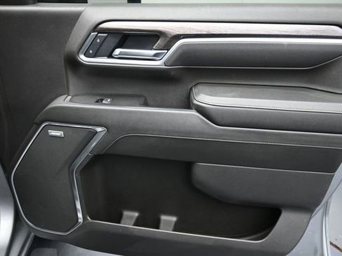 Used 2025 Chevrolet Silverado 2500 LTZ w/ LTZ Plus Package image 32