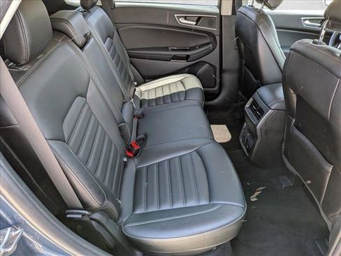 Used 2019 Ford Edge SEL w/ Equipment Group 201A AWD/4WD image 23