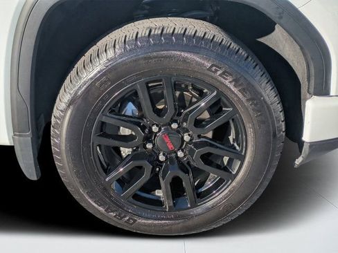 Used 2024 GMC Sierra 1500 Elevation w/ X31 Off-Road Package image 9