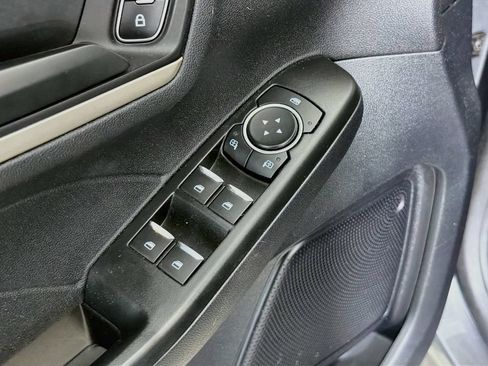 Used 2022 Ford Escape SE w/ Convenience Package FWD image 21