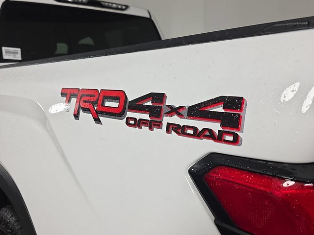 Used 2025 Toyota Tundra SR5 w/ TRD Off-Road Package AWD/4WD image 12