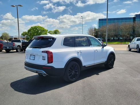 Used 2022 Kia Telluride SX w/ SX Prestige Package image 17