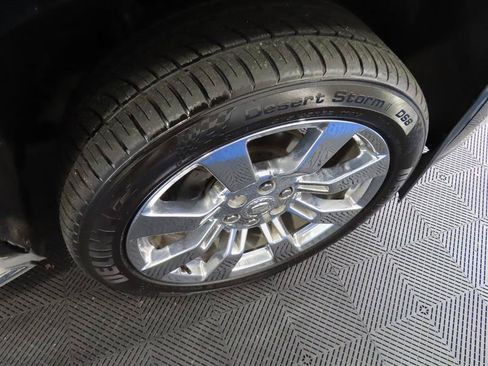 Used 2016 Cadillac Escalade Luxury RWD image 9