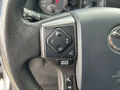 Used 2019 Toyota Tacoma TRD Off-Road AWD/4WD image 14