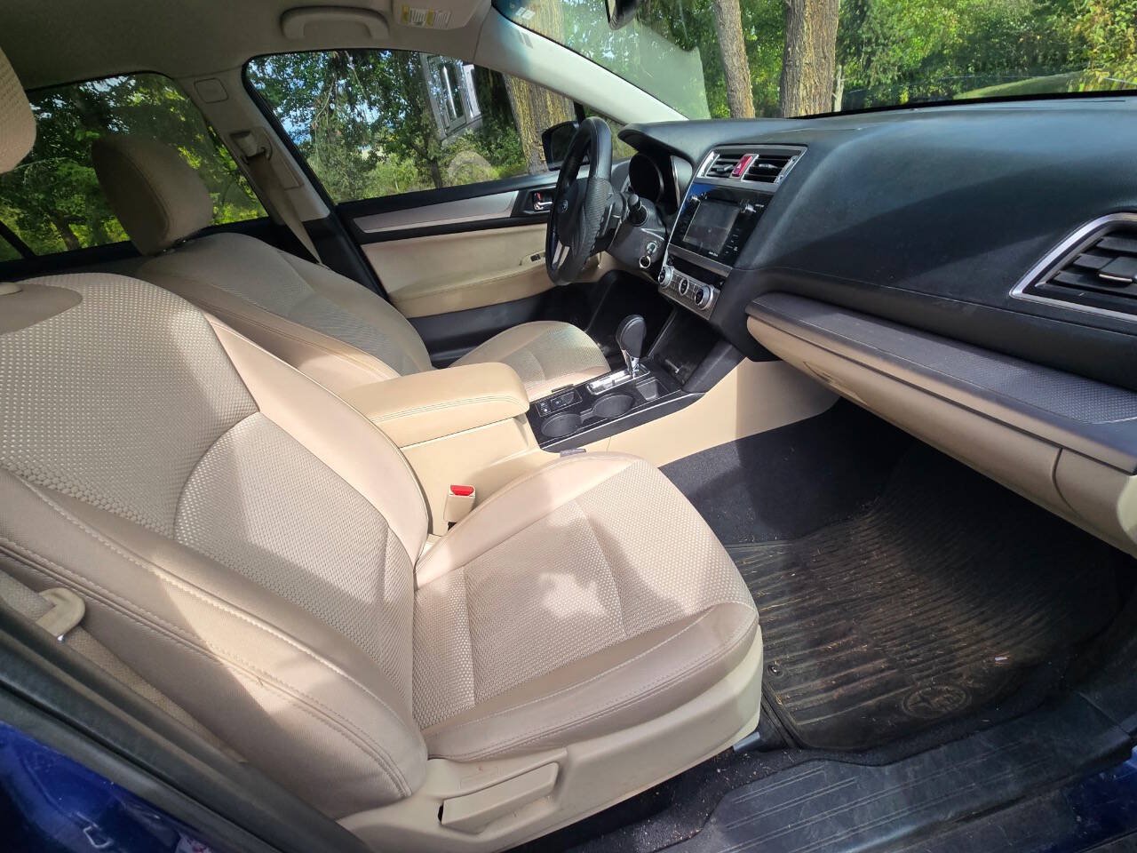Used 2015 Subaru Outback 2.5i Premium AWD/4WD image 7