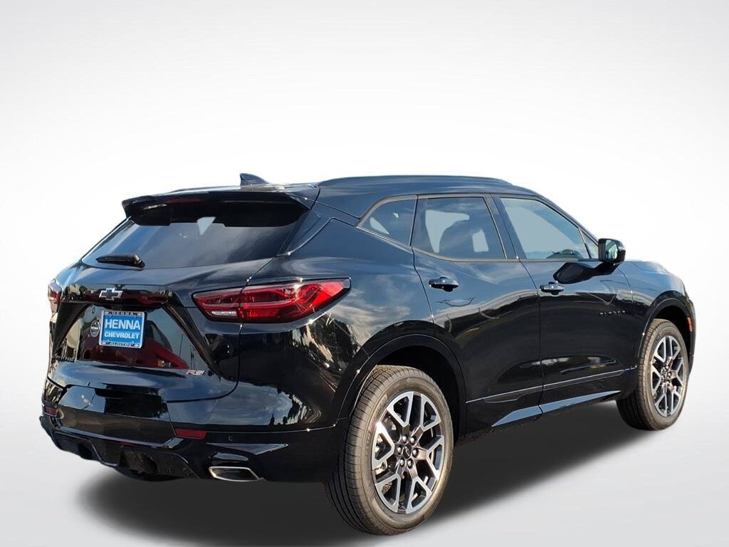 New 2026 Chevrolet Blazer RS w/ Driver Confidence II Package FWD image 3