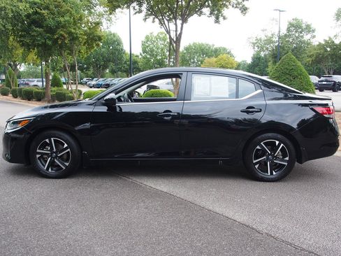 Used 2025 Nissan Sentra SV FWD image 4