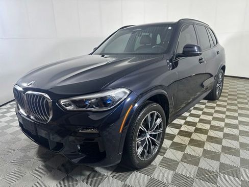 Used 2019 BMW X5 xDrive50i w/ M Sport Package AWD/4WD image 3