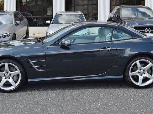 Used 2013 Mercedes-Benz SL 550 image 6