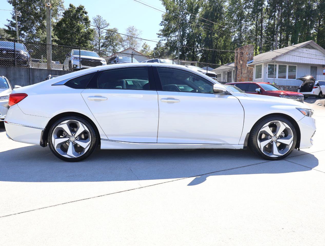 Used 2019 Honda Accord Touring image 8