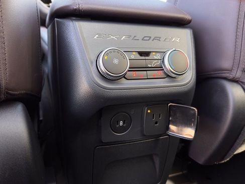 New 2026 Ford Explorer Platinum image 26