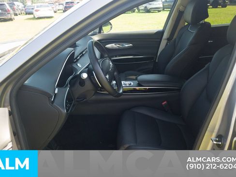 Used 2025 Genesis GV70 2.5T AWD/4WD image 6