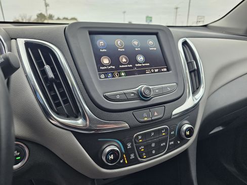 Used 2024 Chevrolet Equinox LT image 14