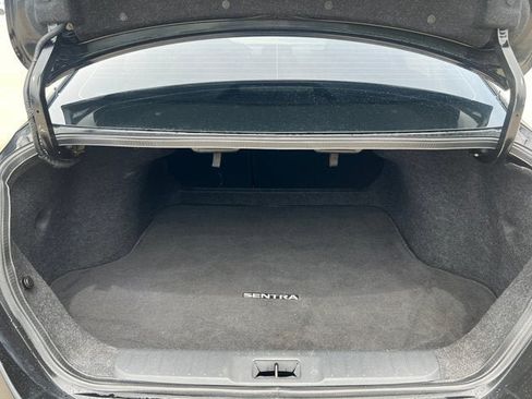 Used 2022 Nissan Sentra SR w/ Midnight Edition FWD image 5