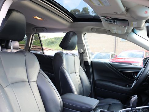 Used 2020 Subaru Outback Limited image 48