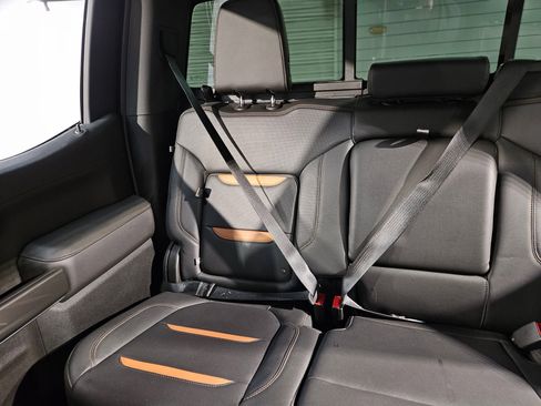 Used 2021 GMC Sierra 1500 AT4 w/ AT4 Premium Package image 12