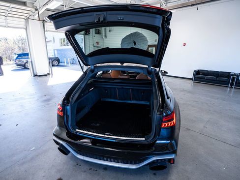 Used 2024 Audi RS 6 performance image 60