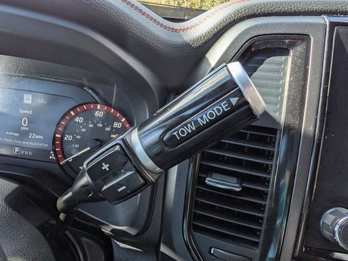 Used 2020 Nissan Titan PRO-4X w/ Pro-4x Convenience Package image 36