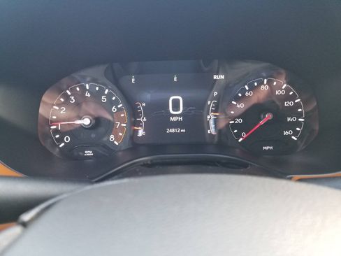 Certified 2025 Jeep Compass Limited w/ Mopar Graphics Package AWD/4WD image 17