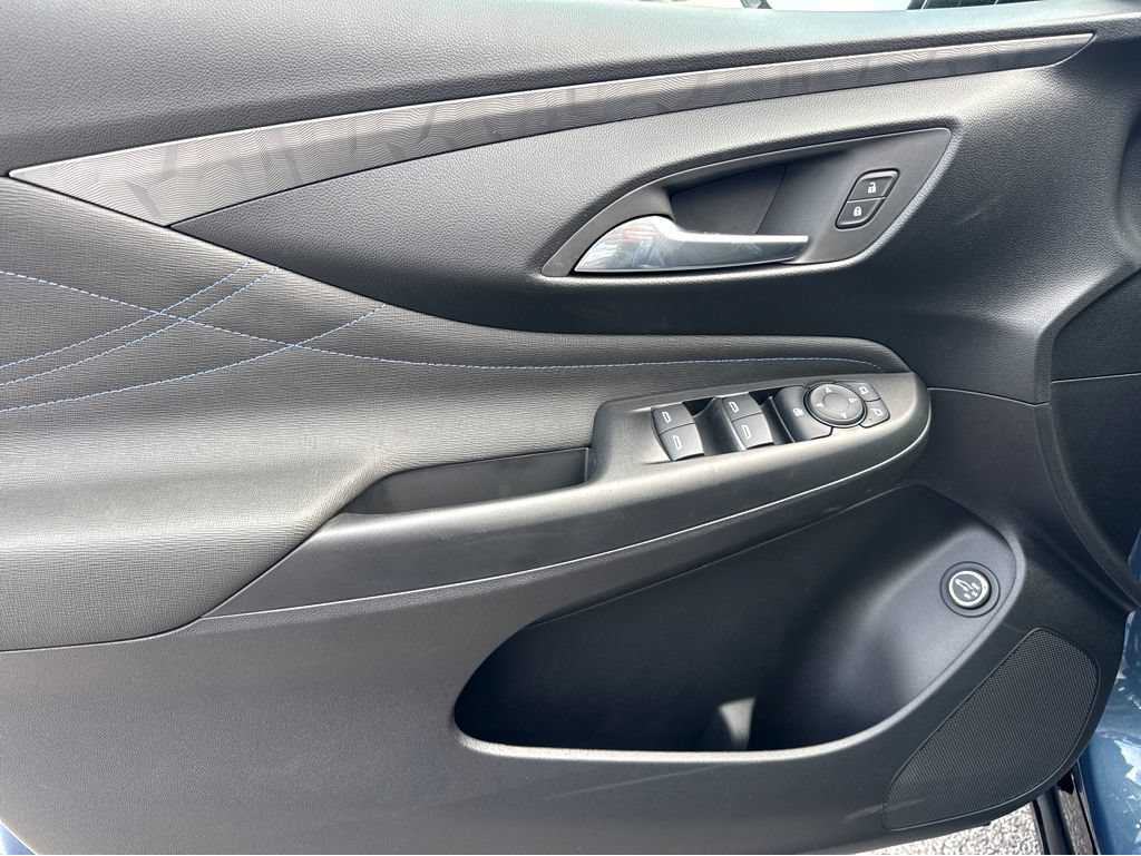 New 2026 Buick Envista Sport Touring w/ Convenience I Package FWD image 9