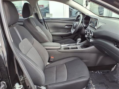 Used 2025 Nissan Sentra SV image 23