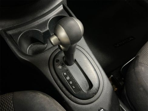 Used 2013 Nissan Versa SV image 15