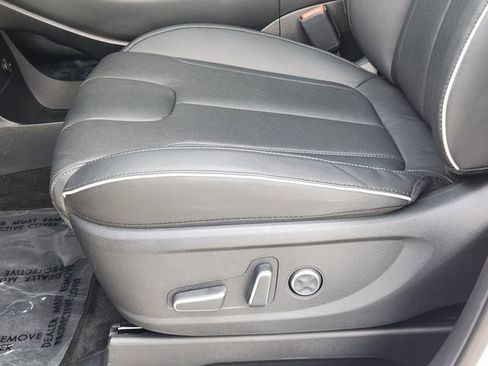 Used 2025 Hyundai Palisade SEL FWD image 17