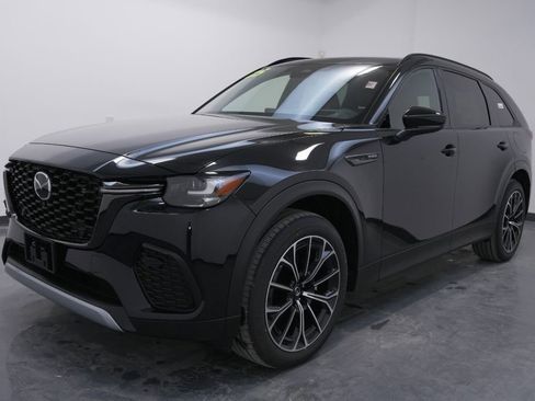 New 2025 MAZDA CX-70 Plug-In Hybrid w/ Premium Plus image 4