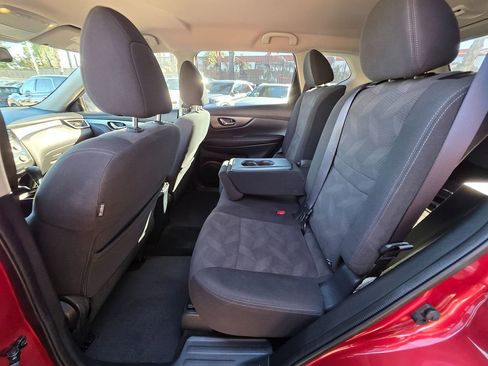 Used 2016 Nissan Rogue S image 24