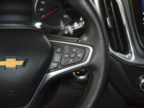 Used 2022 Chevrolet Equinox LT FWD image 36