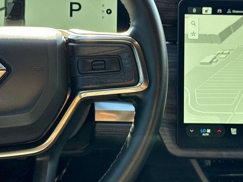 Used 2022 Rivian R1T Launch Edition image 17