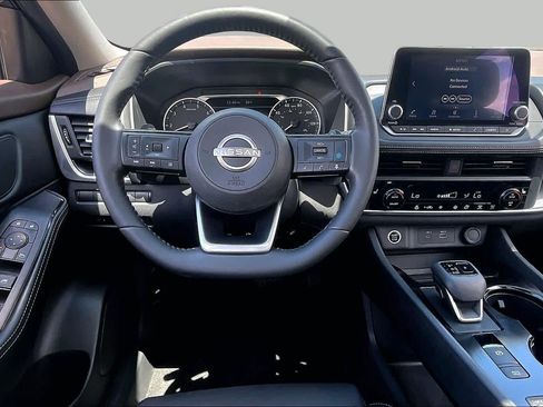 Certified 2023 Nissan Rogue SV w/ SV Premium B Package FWD image 6