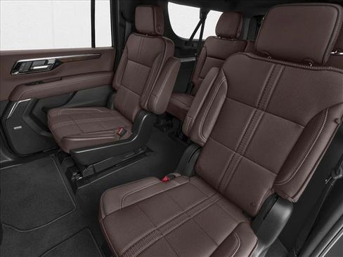 New 2026 Chevrolet Suburban High Country image 9