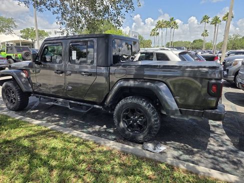 Used 2021 Jeep Gladiator Sport AWD/4WD image 4