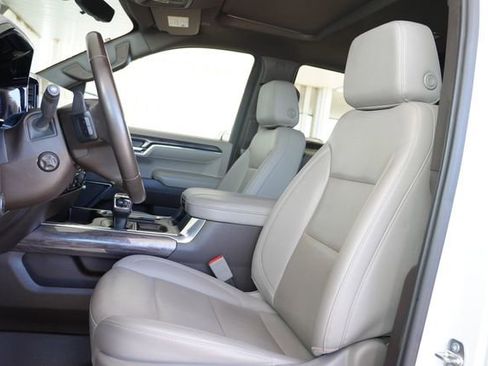 Used 2024 Chevrolet Silverado 1500 LTZ w/ LTZ Premium Texas Edition AWD/4WD image 17