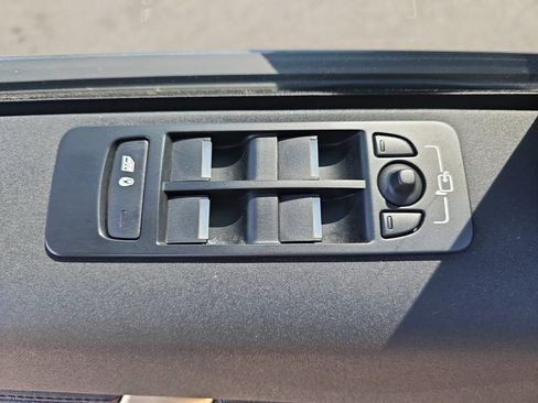Used 2020 Land Rover Discovery Sport S AWD/4WD image 29