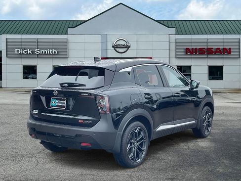 New 2025 Nissan Kicks SR w/ SR Premium Package image 6