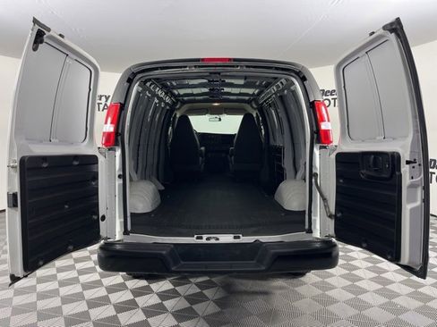 Used 2024 Chevrolet Express 2500 image 11