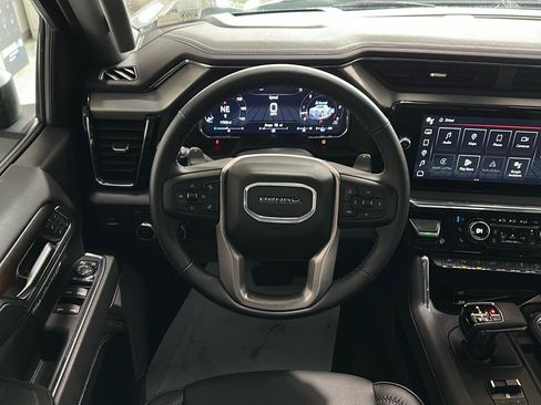 Used 2024 GMC Sierra 1500 Denali w/ Denali Reserve Package image 8