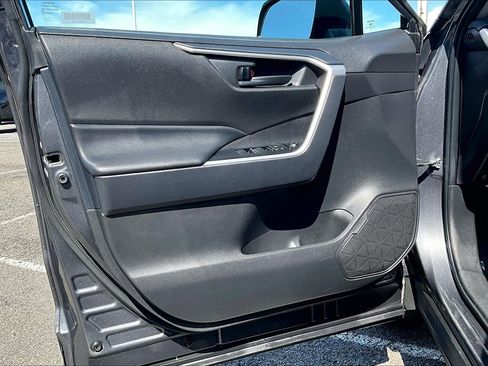 Used 2024 Toyota RAV4 LE image 21