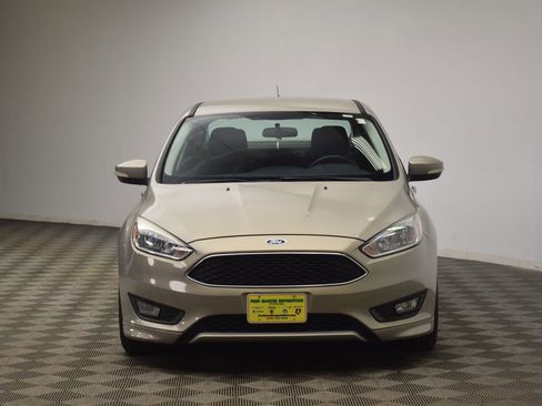 Used 2016 Ford Focus SE w/ SE Sport Package image 15