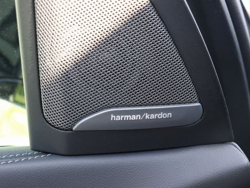 Used 2026 BMW X5 M60i image 17