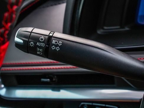 Used 2022 Chevrolet Corvette Stingray Premium Cpe w/ Z51 Performance Package RWD image 27